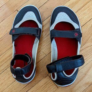 Vivo Barefoot Ankle Strap Mary Jane ballet flats, EU 37, US 6.5, brown & white